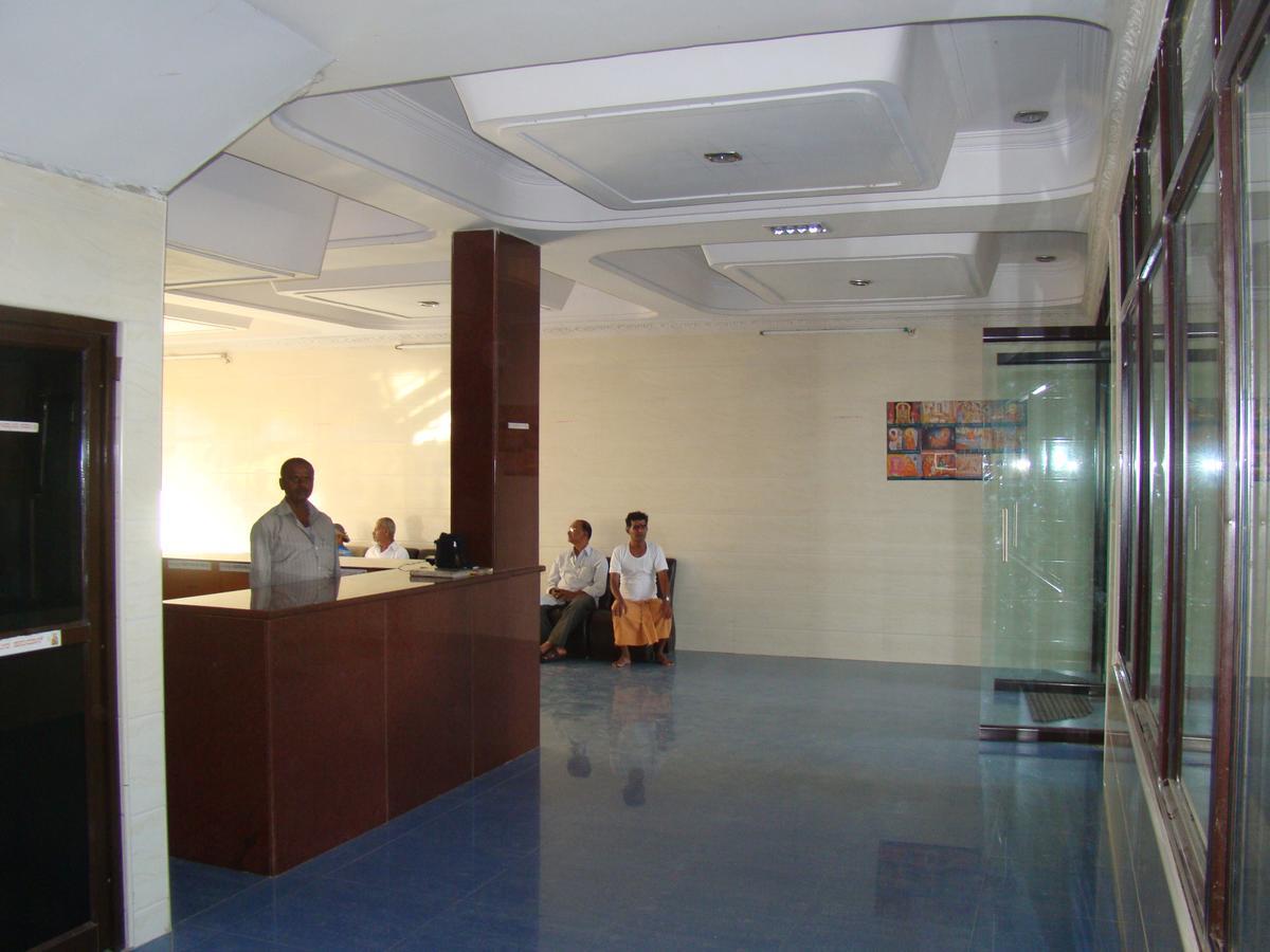 Sreeniketanam Lodge Mādhavaram Extérieur photo